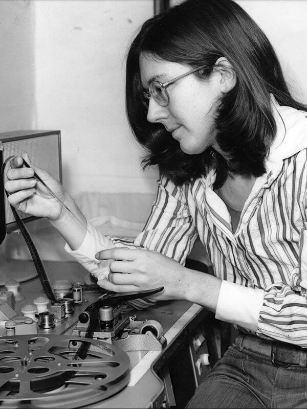 Affiche du court métrage Julia Reichert : La voie du documentaire (2024) de Affiche du court métrage Julia Reichert : La voie du documentaire (2024) de . Voir Julia Reichert : La voie du documentaire en streaming / torrent sur meilleurs-films.fr