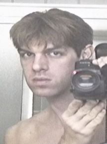 Affiche du film Kevyn Aucoin: Beauty & the Beast in Me (2017) de . Voir Kevyn Aucoin: Beauty & the Beast in Me en streaming / torrent sur meilleurs-films.fr