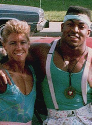 Affiche de la série Killer Sally : Meurtre sous stéroïdes (2022) de . Voir Killer Sally : Meurtre sous stéroïdes en streaming / torrent sur meilleurs-films.fr