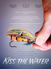 Affiche du film Kiss the Water (2013) de Eric Steel. Voir Kiss the Water en streaming / torrent sur meilleurs-films.fr