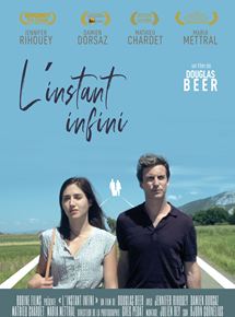Affiche du film L’Instant infini (2017) de Douglas Beer. Voir L’Instant infini en streaming / torrent sur meilleurs-films.fr