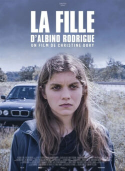 Affiche du film La Fille d’Albino Rodrigue (2023) de Christine Dory & Lise Macheboeuf.