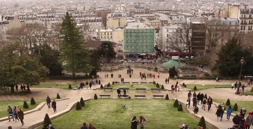 Affiche du court métrage La Foule (2018) de Marion Thollot. Voir La Foule en streaming / torrent sur meilleurs-films.fr