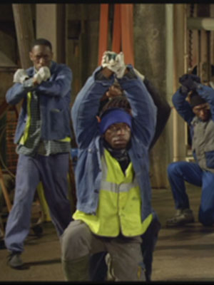 Affiche du court métrage La France qui se lève tôt () de Hugo Chesnard. Voir La France qui se lève tôt en streaming / torrent sur meilleurs-films.fr