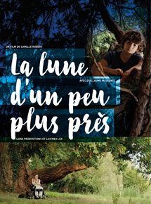 Affiche du film La Lune d’un peu plus près (2017) de Camille Robert. Voir La Lune d’un peu plus près en streaming / torrent sur meilleurs-films.fr