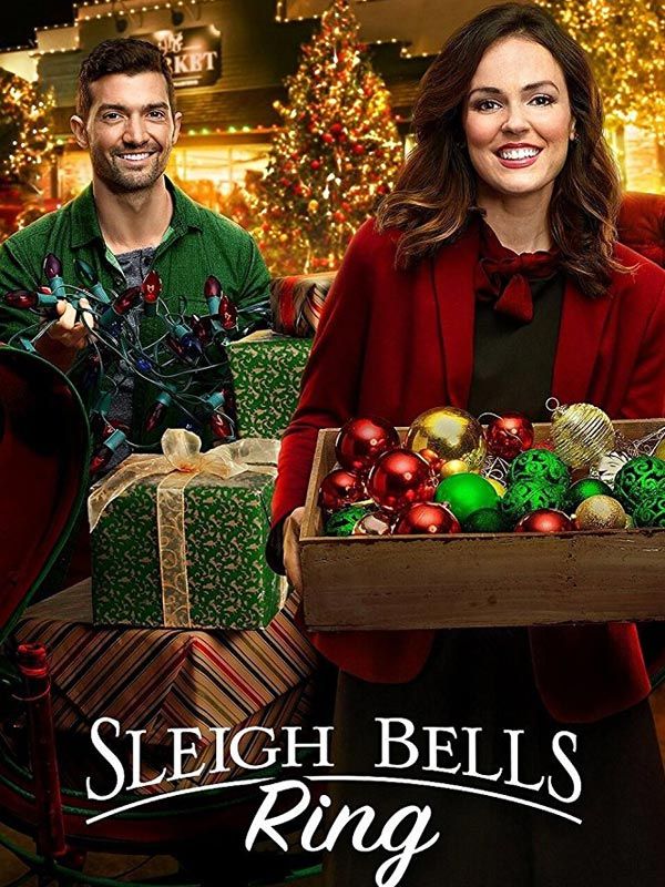 Affiche du film La Parade (amoureuse) de Noël (2016) de Marita Grabiak. Voir La Parade (amoureuse) de Noël en streaming / torrent sur meilleurs-films.fr