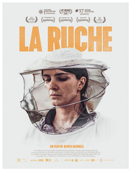 Affiche du film La Ruche (2022) de Blerta Basholli. Voir La Ruche en streaming / torrent sur meilleurs-films.fr