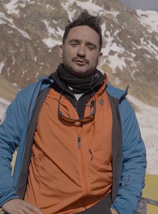 Affiche du film La sociedad de la nieve (2022) de Juan Antonio Bayona. Voir La sociedad de la nieve en streaming / torrent sur meilleurs-films.fr