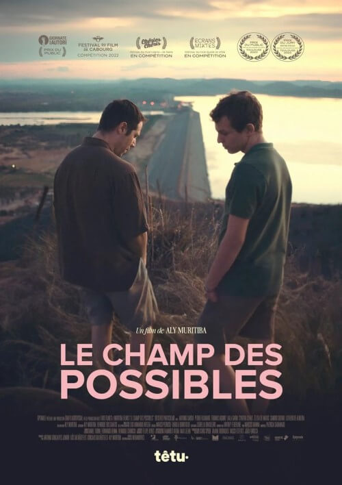 Affiche du film Le Champ des Possibles (2023) de Aly Muritiba. Voir Le Champ des Possibles en streaming / torrent sur meilleurs-films.fr