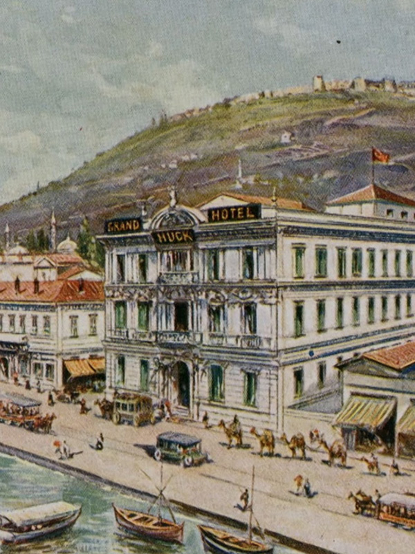 Affiche du film Le Quai (2021) de Angelos Kovotsos Affiche du film Le Quai (2021) de Angelos Kovotsos. Voir Le Quai en streaming / torrent sur meilleurs-films.fr