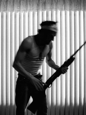 Affiche du court métrage Le Retour (2009) de Maxime Robert-Lachaine. Voir Le Retour en streaming / torrent sur meilleurs-films.fr