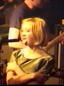 Affiche du film Le Rock expérimental des Instants Chavirés (ou comment en finir avec le jazz) (2018) de Yves-Marie Mahé. Voir Le Rock expérimental des Instants Chavirés (ou comment en finir avec le jazz) en streaming / torrent sur meilleurs-films.fr