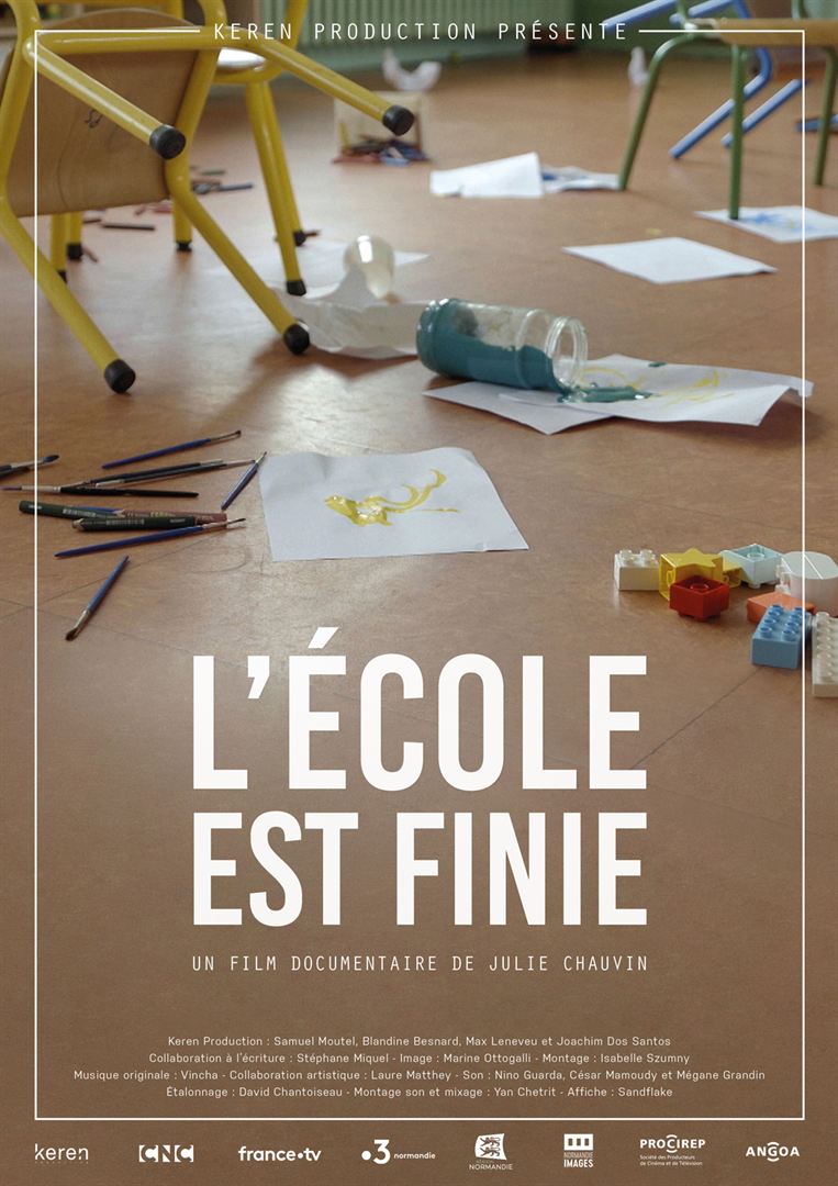 Affiche du film L’école est finie (2022) de Julie Chauvin. Voir L’école est finie en streaming / torrent sur meilleurs-films.fr
