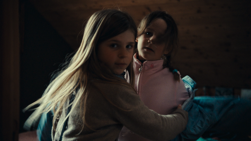 Affiche du court métrage Les Dernières Neiges (2025) de . Voir Les Dernières Neiges en streaming / torrent sur meilleurs-films.fr