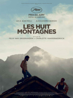 Affiche du film Les Huit Montagnes (2022) de Charlotte Vandermeersch & Felix Van Groeningen.