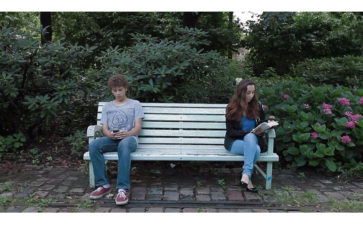 Affiche du court métrage Les Meilleurs discours sont les plus courts (2013) de Paul Ghislain. Voir Les Meilleurs discours sont les plus courts en streaming / torrent sur meilleurs-films.fr