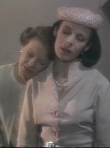 Affiche du film Letters Home (1986) de Chantal Akerman. Voir Letters Home en streaming / torrent sur meilleurs-films.fr