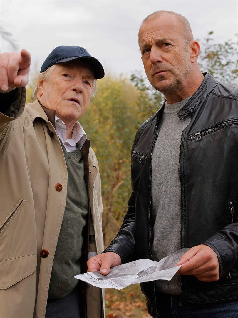 Affiche du film Lettres de l’au-delà (2023) de Niki Stein. Voir Lettres de l’au-delà en streaming / torrent sur meilleurs-films.fr