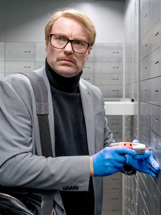 Affiche du film Maître Conti – La vérité du mensonge (2023) de Nathan Nill. Voir Maître Conti – La vérité du mensonge en streaming / torrent sur meilleurs-films.fr