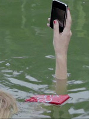 Affiche du court métrage Manhã de Santo António (2012) de João Pedro Rodrigues. Voir Manhã de Santo António en streaming / torrent sur meilleurs-films.fr