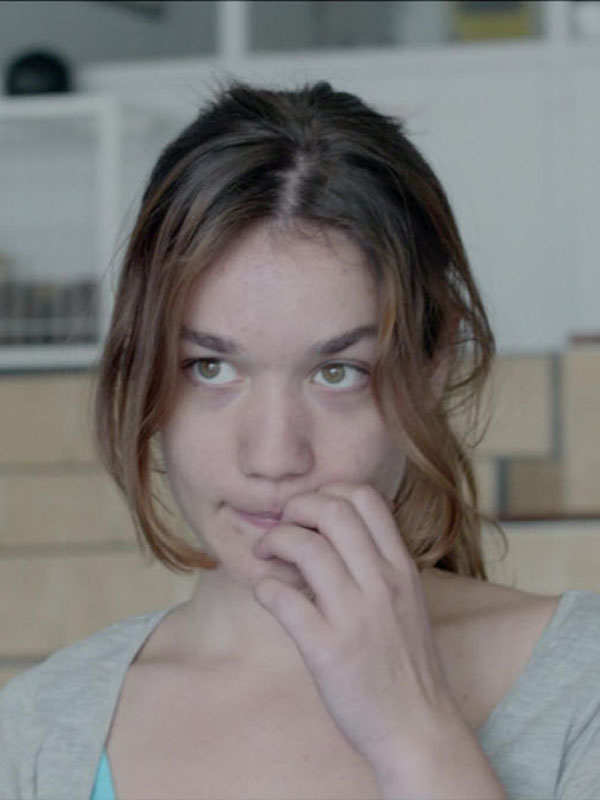 Affiche du court métrage Mardi () de Buket Coşkuner. Voir Mardi en streaming / torrent sur meilleurs-films.fr