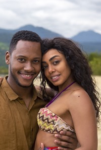 Affiche du film Mariage à retardement (2023) de Silvio Guindane. Voir Mariage à retardement en streaming / torrent sur meilleurs-films.fr