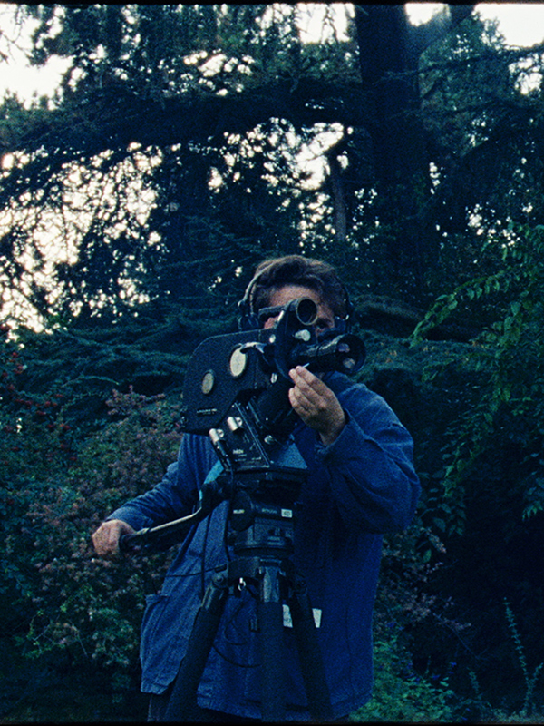 Affiche du court métrage Montsouris (2024) de Guil Sela. Voir Montsouris en streaming / torrent sur meilleurs-films.fr