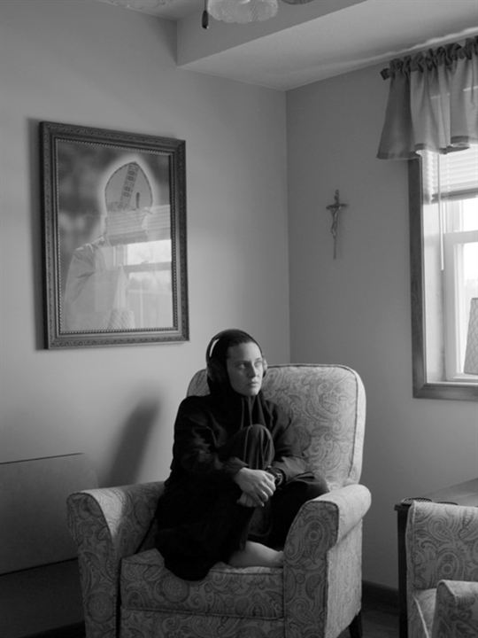 Affiche du film Natalia (2023) de Elizabeth Mirzaei. Voir Natalia en streaming / torrent sur meilleurs-films.fr