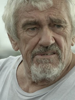 Affiche du court métrage Nieuwpoort en juin () de Geoffrey Couanon. Voir Nieuwpoort en juin en streaming / torrent sur meilleurs-films.fr