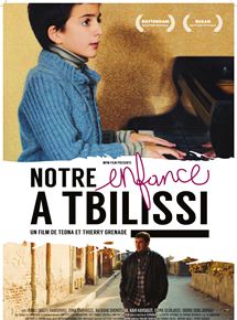 Affiche du film Notre enfance à Tbilissi (2013) de Téona Grenade,Thierry Grenade,. Voir Notre enfance à Tbilissi en streaming / torrent sur meilleurs-films.fr