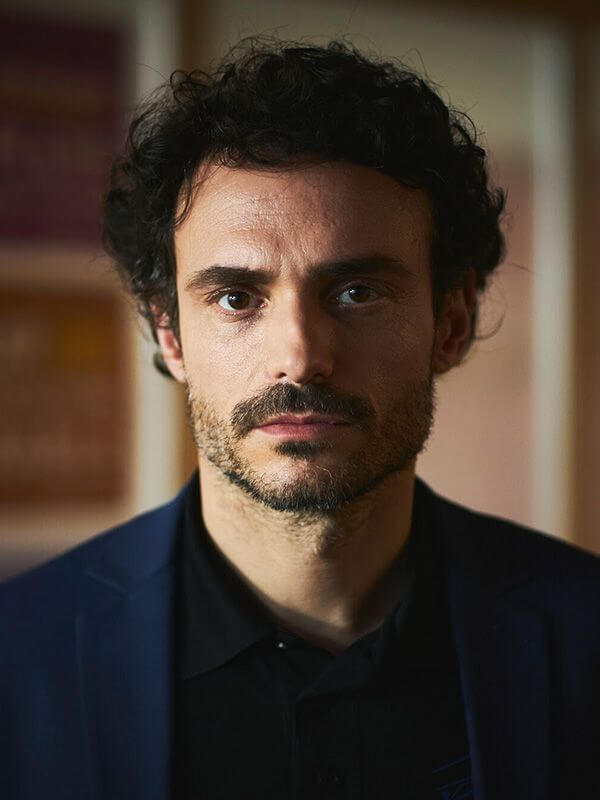 Affiche de la série Paolo (2025) de . Voir Paolo en streaming / torrent sur meilleurs-films.fr