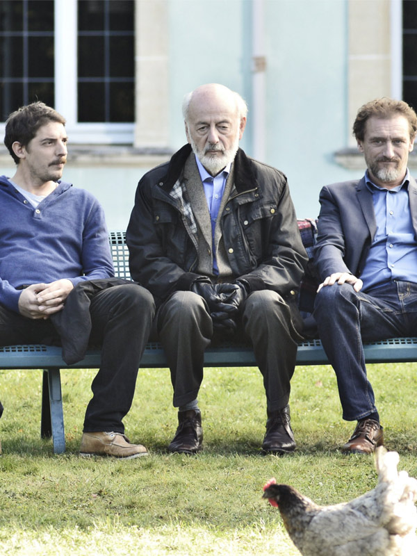 Affiche du court métrage Papa, Alexandre, Maxime & Eduardo (2015) de Simon Masnay. Voir Papa, Alexandre, Maxime & Eduardo en streaming / torrent sur meilleurs-films.fr