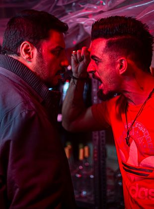 Affiche du film Parvaneh (2020) de Mohammad Kart. Voir Parvaneh en streaming / torrent sur meilleurs-films.fr