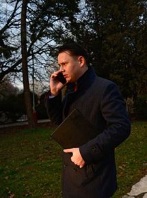 Affiche du film Quand la guerre arrive (2018) de Jan Gebert. Voir Quand la guerre arrive en streaming / torrent sur meilleurs-films.fr