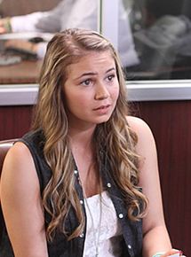 Affiche du film Recherche ma mère désespérément (2013) de Doug Campbell. Voir Recherche ma mère désespérément en streaming / torrent sur meilleurs-films.fr