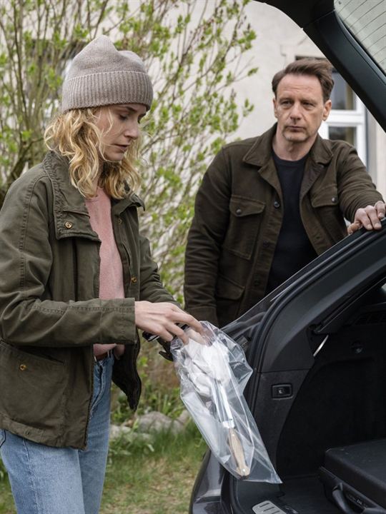 Affiche du film Seaside Crimes : Piège fatal (2023) de Ismail Sahin. Voir Seaside Crimes : Piège fatal en streaming / torrent sur meilleurs-films.fr