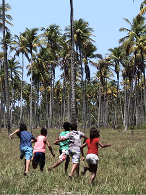 Affiche du court métrage Sem Coração (short) () de Nara Normande. Voir Sem Coração (short) en streaming / torrent sur meilleurs-films.fr