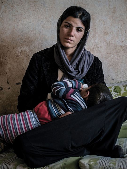 Affiche du film Sinjar, naissance des fantômes (2024) de Alexe Liebert Affiche du film Sinjar, naissance des fantômes (2024) de Alexe Liebert. Voir Sinjar, naissance des fantômes en streaming / torrent sur meilleurs-films.fr