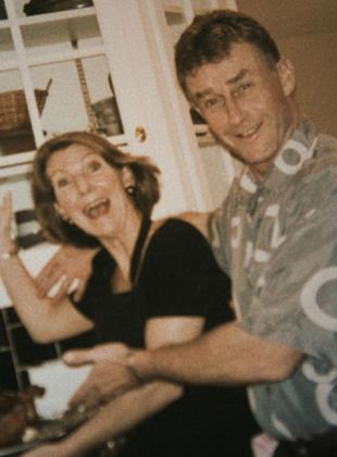 Affiche de la série Soupçons (Netflix) (2022) de Jean-Xavier de Lestrade. Voir Soupçons (Netflix) en streaming / torrent sur meilleurs-films.fr