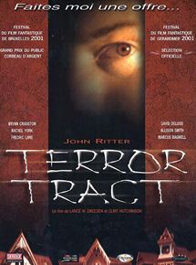 Affiche du film Terror Tract (2000) de Lance W. Dreesen,Clint Hutchison,. Voir Terror Tract en streaming / torrent sur meilleurs-films.fr