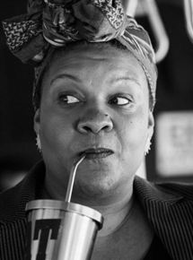 Affiche du film The 40-Year-Old Version (2020) de Radha Blank. Voir The 40-Year-Old Version en streaming / torrent sur meilleurs-films.fr