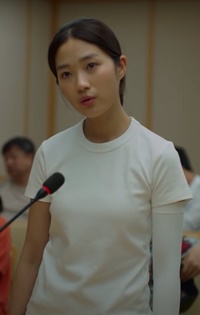 Affiche du film The Girl on a Bulldozer (2021) de Ri-woong Park. Voir The Girl on a Bulldozer en streaming / torrent sur meilleurs-films.fr