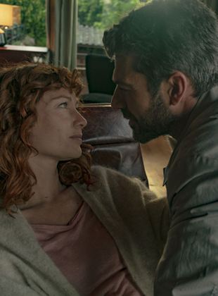 Affiche de la série The Ignorant Angels (2022) de Ferzan Ozpetek. Voir The Ignorant Angels en streaming / torrent sur meilleurs-films.fr