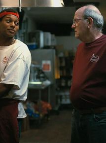 Affiche du film The Last Shift (2020) de Andrew Cohn. Voir The Last Shift en streaming / torrent sur meilleurs-films.fr