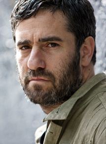 Affiche du film The Queen Has No Crown (2011) de Tomer Heymann. Voir The Queen Has No Crown en streaming / torrent sur meilleurs-films.fr