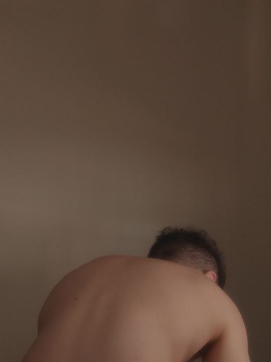 Affiche du court métrage To Write from Memory (2025) de Emory Chao Johnson. Voir To Write from Memory en streaming / torrent sur meilleurs-films.fr