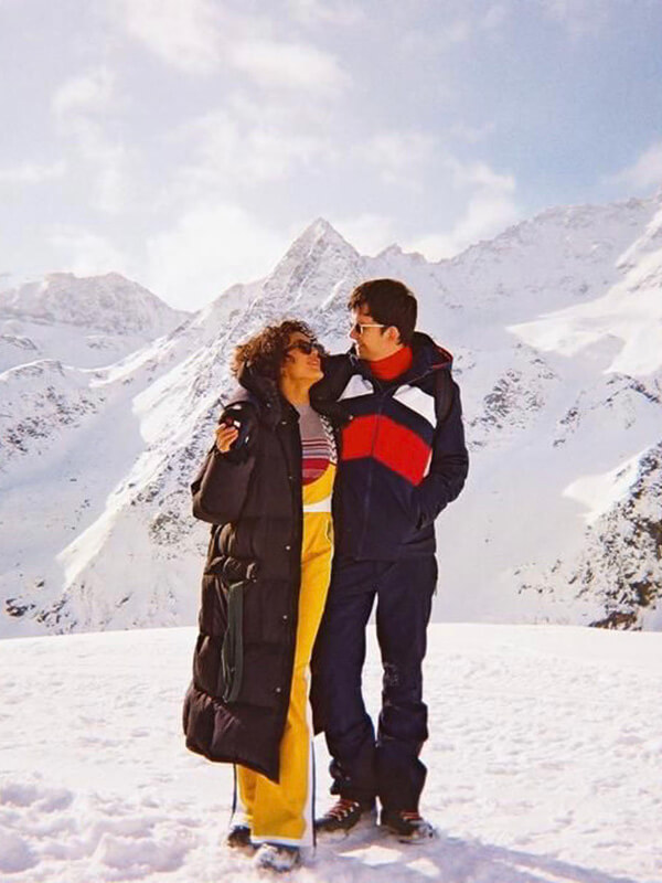 Affiche du film Ton Noël ou le mien 2 (2023) de Jim O'Hanlon. Voir Ton Noël ou le mien 2 en streaming / torrent sur meilleurs-films.fr