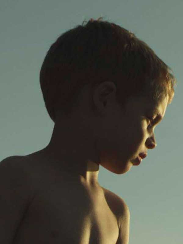 Affiche du court métrage Tony (2015) de Benoît Bouthors. Voir Tony en streaming / torrent sur meilleurs-films.fr