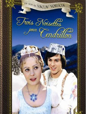 Affiche du film Trois noisettes pour Cendrillon (1973) de Vaclav Vorlicek. Voir Trois noisettes pour Cendrillon en streaming / torrent sur meilleurs-films.fr