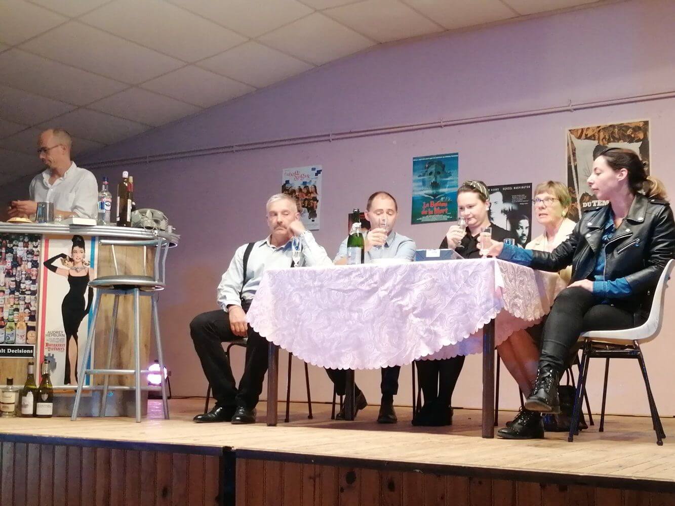 Affiche du film Un air de famille ( 2022) (2022) de . Voir Un air de famille ( 2022) en streaming / torrent sur meilleurs-films.fr